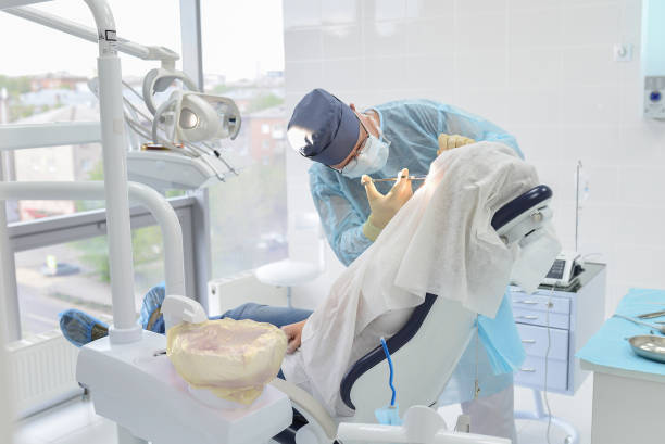 Best Emergency Dental Extractions in Grove City, FL